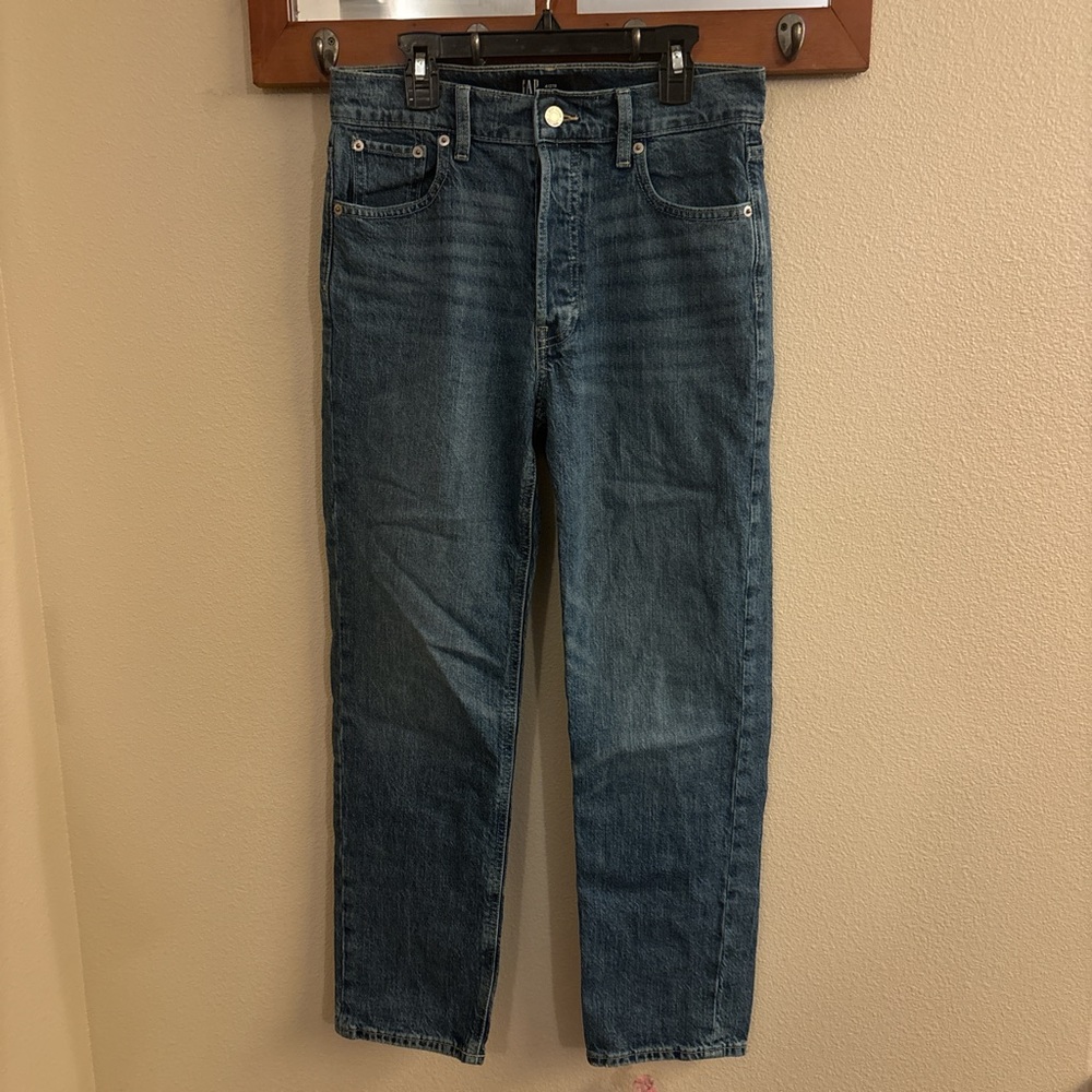 Gap dark blue high rise cheeky straight denim.